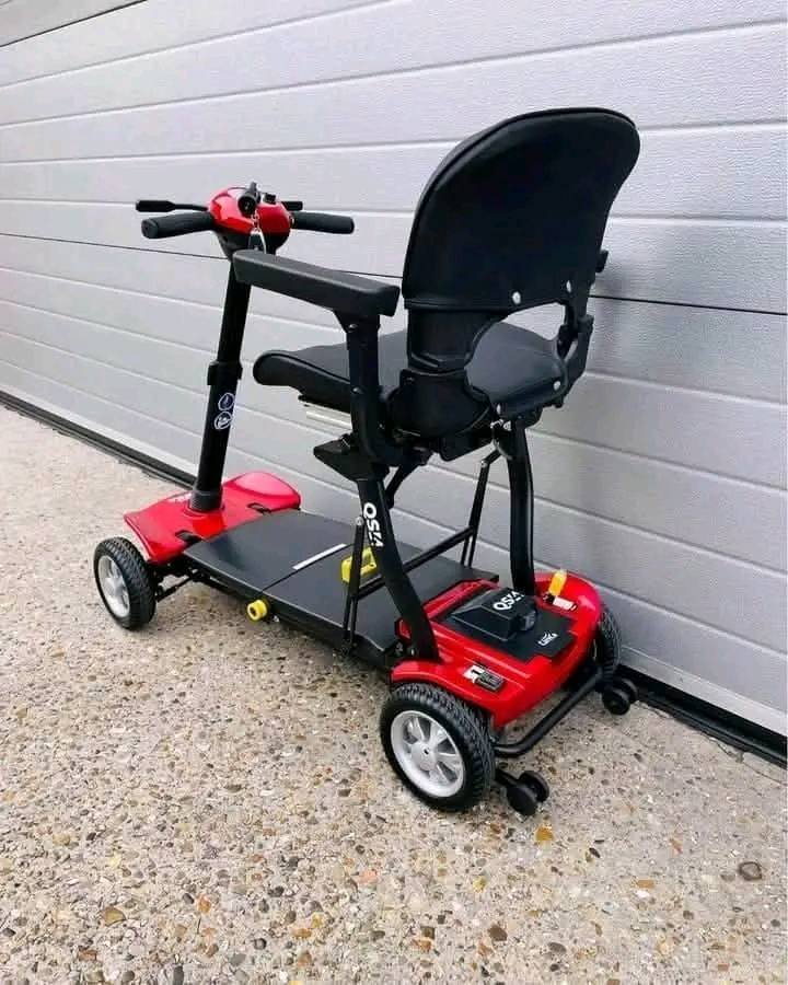 501119860_122131605698685428_4054255836558343114_n Uimoso Portable 3-Wheel Mobility Scooter - Image 1