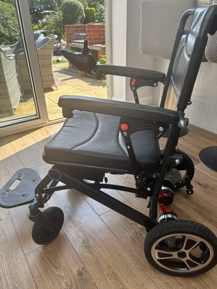 Foldable-Electric-Power-Wheelchair-iGo-EZ-Chair-type Foldable Electric Power Wheelchair (iGo / EZ Chair type) - Image 1
